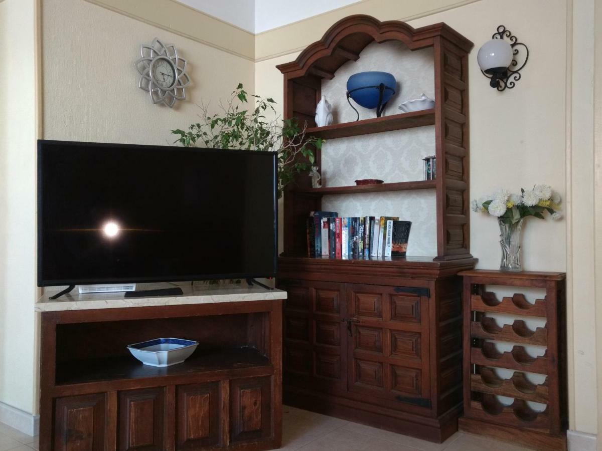 First Line Costa Del Sol Beach Suites Fuengirola Kültér fotó